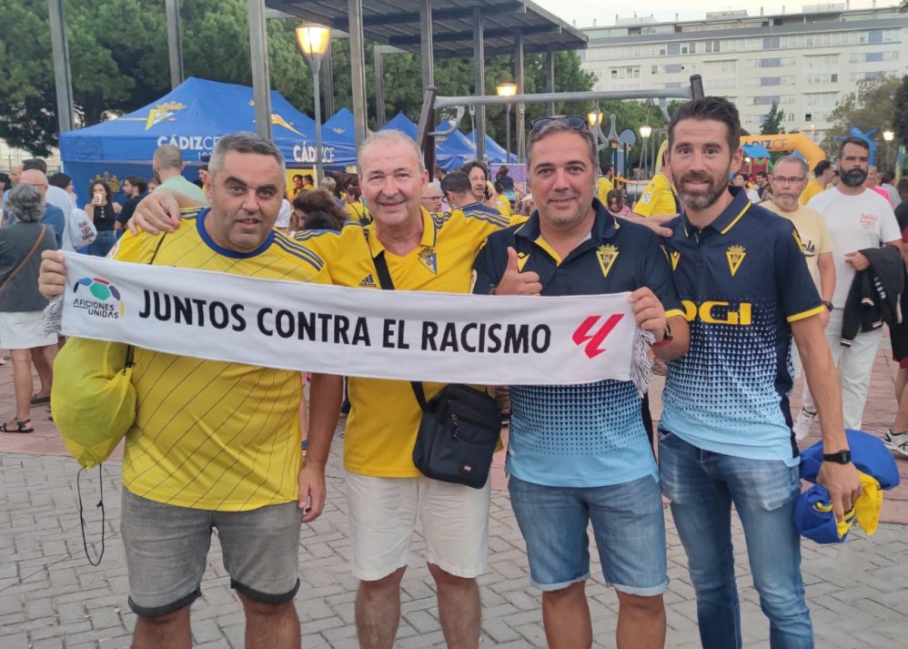 002 racismo